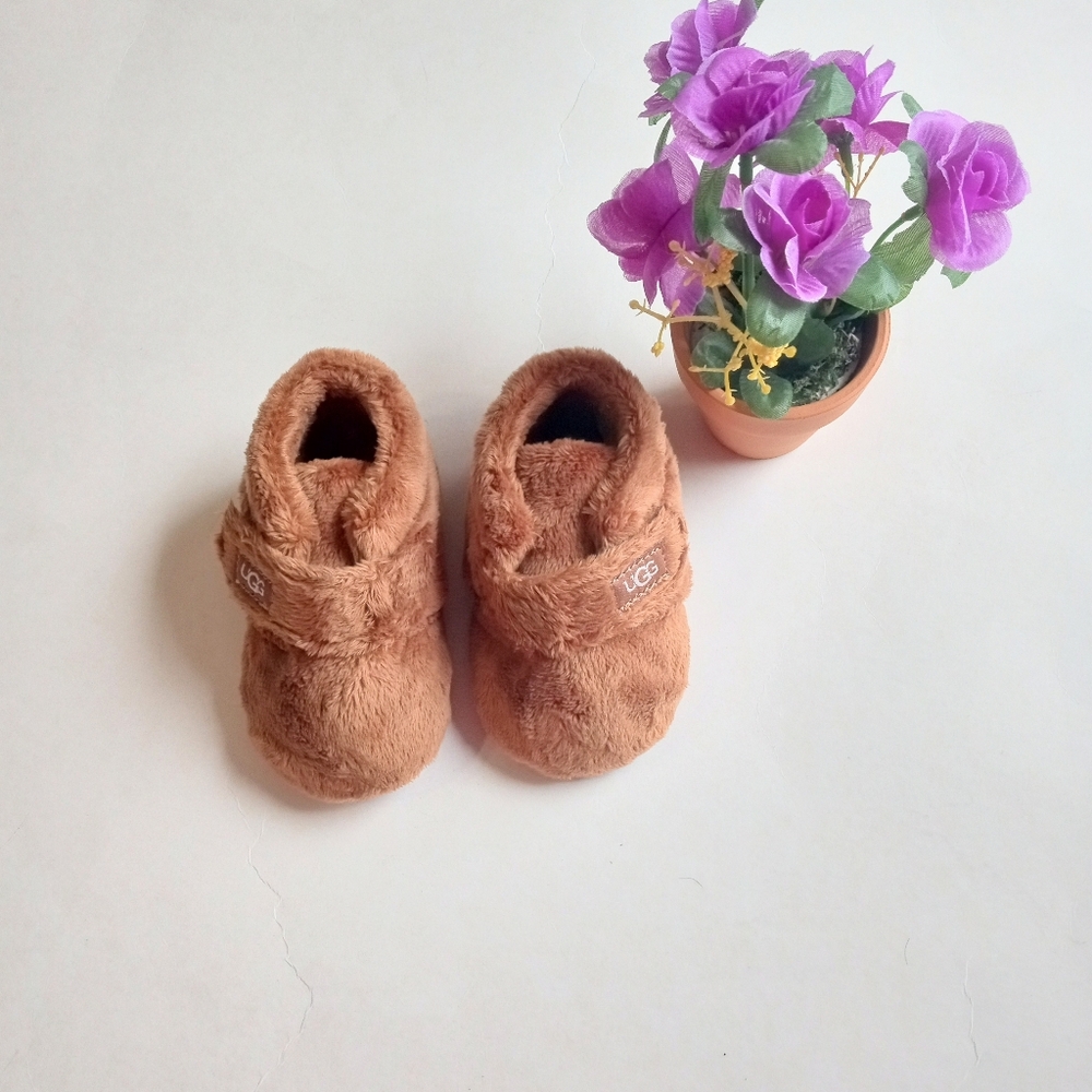 UGG Bixbee Baby Chestnut Brown Booties - Picture 2 of 6